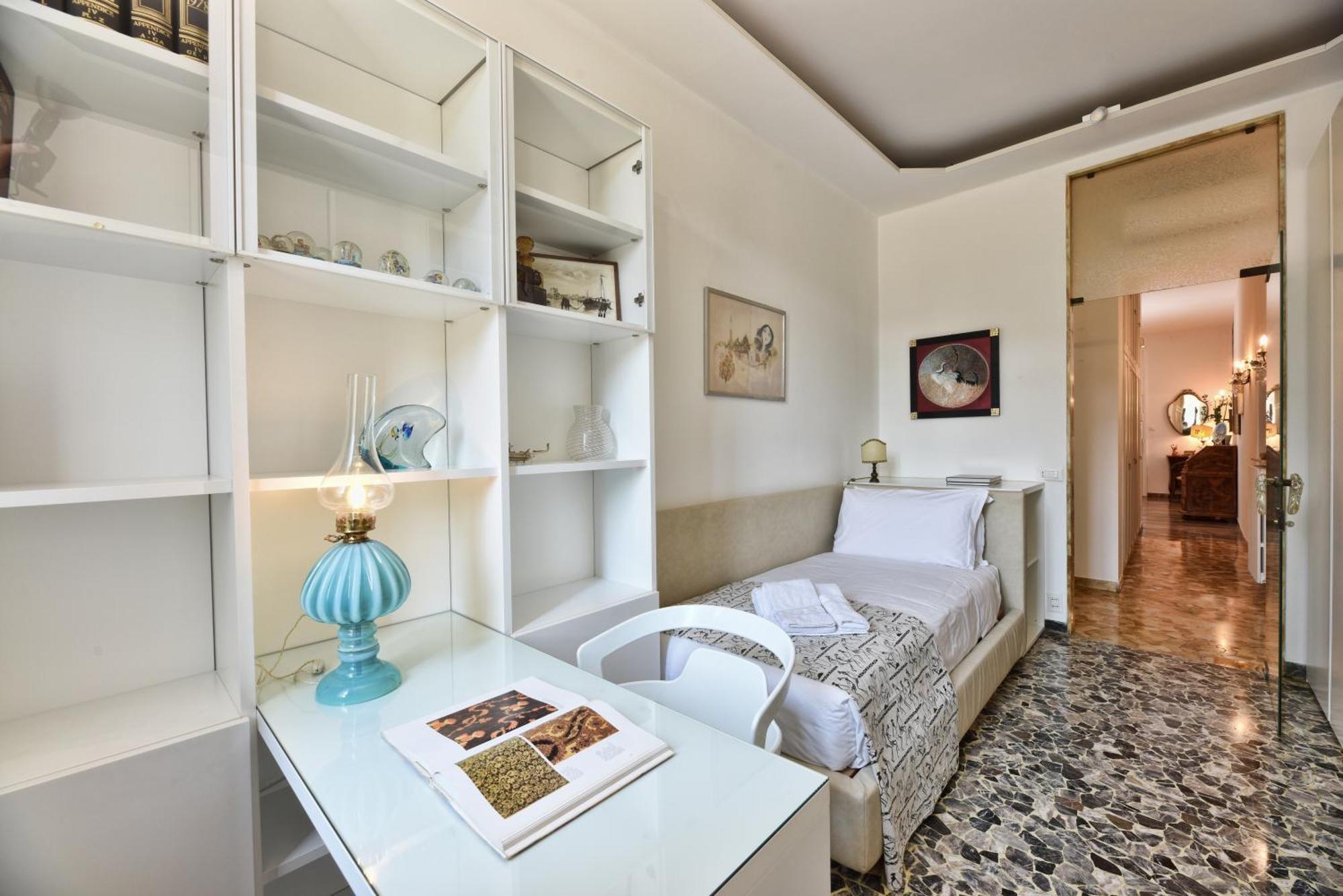 Soderini Splendor: First Floor Palazzo Charm At Castello Square * Venecia