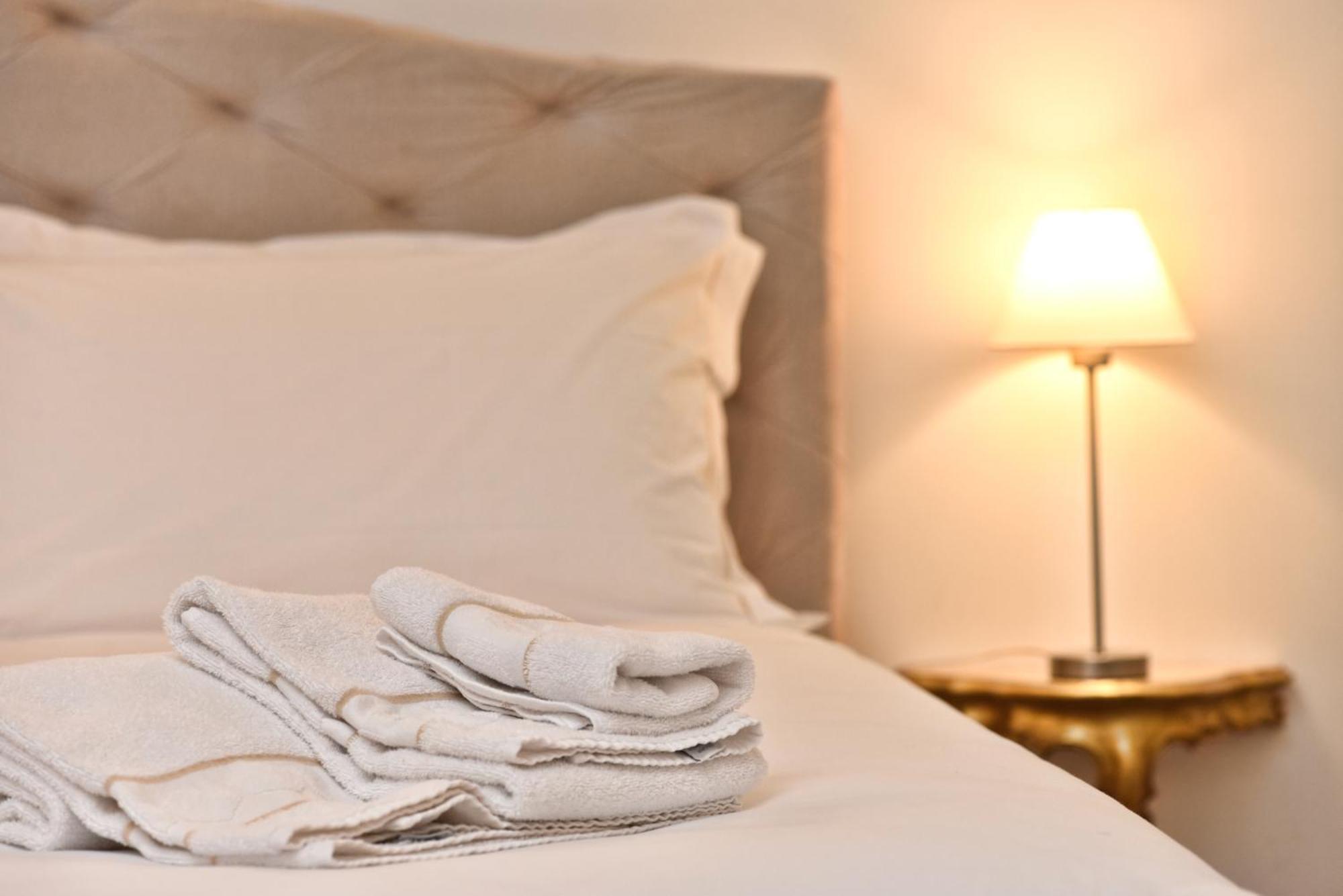 Apartamento Soderini Splendor: First Floor Palazzo Charm At Castello Square Venecia
